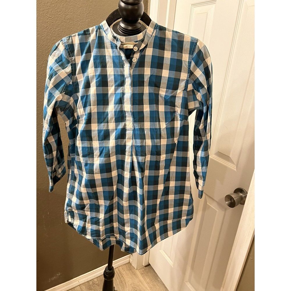 Duluth Trading Co Blue Plaid Popover Top Size‎ Small Has Pockets
